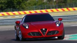 Alfa Romeo 4C (2013) - widok z przodu