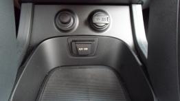 Hyundai Santa Fe III SUV 2.2 CRDi 197KM - galeria redakcyjna - inny element panelu przedniego