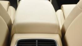 Audi A6 C7 Limousine - galeria redakcyjna - nawiewy tylne
