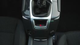 Peugeot 5008 Facelifting 2.0 HDi - galeria redakcyjna - hamulec ręczny