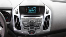 Ford Grand Tourneo Connect 1.6 TDCi - galeria redakcyjna - konsola środkowa