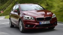 BMW 218d Active Tourer (2014) - widok z przodu