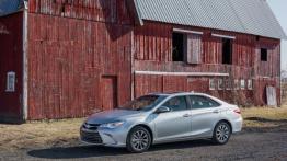 Toyota Camry XLE Facelifting (2015) - lewy bok