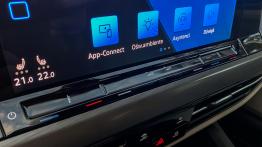 Volkswagen Golf ViiI - galeria redakcyjna - pe?ny panel przedni