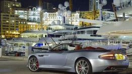 Aston Martin DB9 Facelifting Volante - lewy bok