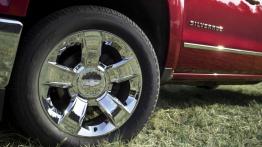 Chevrolet Silverado 2014 - koło