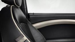 Mini Clubman Bond Street - fotel kierowcy, widok z przodu