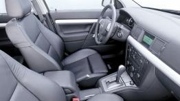 Opel Vectra GTS - widok ogólny wnętrza z przodu