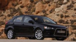 Mitsubishi Lancer IX Hatchback - prawy bok