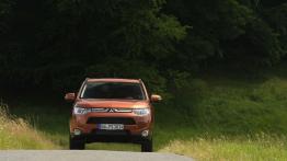 Mitsubishi Outlander III - widok z przodu