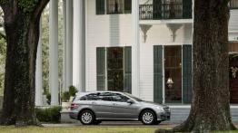 Mercedes klasy R 2011 - prawy bok