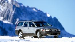 Volvo V70 XC - prawy bok