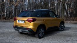 Suzuki Vitara 1.0 Boosterjet 111 KM - galeria redakcyjna (1) - widok z tyłu