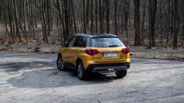 Suzuki Vitara 1.0 Boosterjet 111 KM - galeria redakcyjna (1) - widok z tyłu