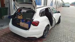 Fiat Tipo SW S-Design 1.6 Multijet 120 KM - galeria redakcyjna (1) - tył - bagażnik otwarty