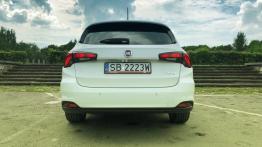 Fiat Tipo SW 1.6 Multijet 120 KM - galeria redakcyjna (1) - widok z tyłu