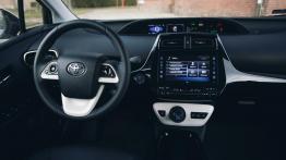 Toyota Prius Plug-in - galeria redakcyjna - pe?ny panel przedni