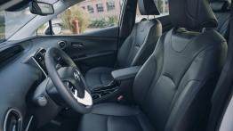 Toyota Prius Plug-in - galeria redakcyjna - widok ogólny wn?trza z przodu