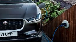 Elektryczny SUV Jaguara z godnymi uwagi osiągami