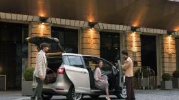 Ford B-MAX - niewielki rodzinny spryciarz