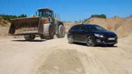 Premium we francuskim wydaniu - Peugeot 508 RXH