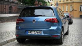 Volkswagen e-Golf - przyszłość pod napięciem