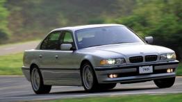 BMW 7 e38 - luksus, do którego trzeba dojrzeć