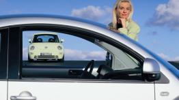 Volkswagen New Beetle - przód - inne ujęcie