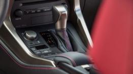 Lexus NX 200t F-Sport (2015) - wersja amerykańska - skrzynia biegów