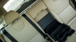 Volvo XC60 Facelifting 2.0 D4 181KM - galeria redakcyjna - tylna kanapa