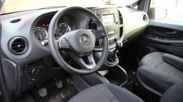 Mercedes Vito III Tourer 111 CDI - galeria redakcyjna - pełny panel przedni