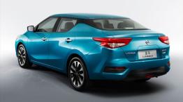 Nissan Lannia (2015) - widok z tyłu
