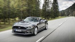 Ford Mustang VI Cabrio GT (2015) - wersja europejska - widok z przodu