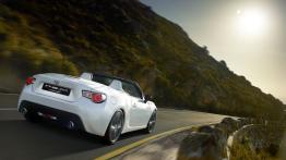 Toyota FT-86 Open Concept - widok z tyłu