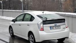 Toyota Prius IV Hatchback Facelifting  KM - galeria redakcyjna - widok z tyłu