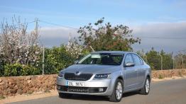 Skoda Octavia  KM - galeria redakcyjna - widok z przodu