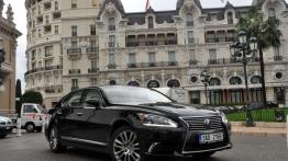 Lexus LS IV Facelifting - galeria redakcyjna - widok z przodu