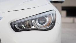 Infiniti Q50 2.2d 170KM - galeria redakcyjna - lewy przedni reflektor - wyłączony