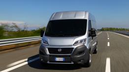 Fiat Ducato III Facelifting Furgon (2014) - widok z przodu