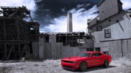 Dodge Challenger SRT Hellcat (2015) - lewy bok