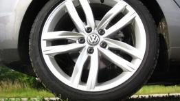 Volkswagen Golf VII Sportsvan - galeria redakcyjna - koło