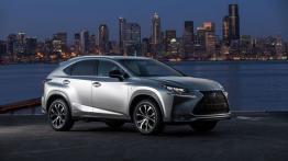 Lexus NX 300h F-Sport (2015) w Seattle - widok z przodu