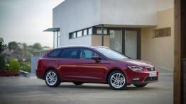 Seat Leon ST 4Drive (2014) - prawy bok