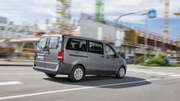 Mercedes Vito III Tourer Base 111 CDI (2014) - widok z tyłu