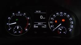Skoda Fabia II Hatchback Facelifting 1.2 TSI 105KM - galeria redakcyjna - zestaw wskaźników
