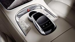 Mercedes S 600 W222 (2015) - panel sterowania na tunelu środkowym