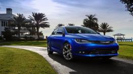 Chrysler 200S (2015) - widok z przodu