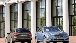 Mercedes E 350 CDI 4MATIC W212 kombi - widok z przodu