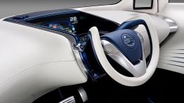 Nissan Pivo 3 Concept - pełny panel przedni