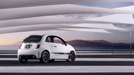 Abarth 500C - wersja amerykańska - widok z tyłu